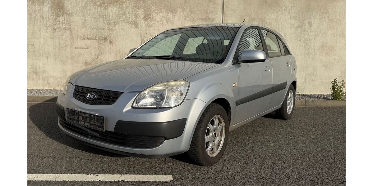 Kia Rio 93.100 km 2.000 &euro; Dortmund 44269