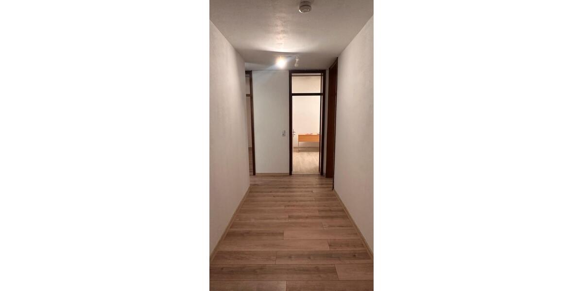 Etagenwohnung Stolzenau - 4 Zimmer, 90 m&sup2;, 885&euro; | Angebot:25515094