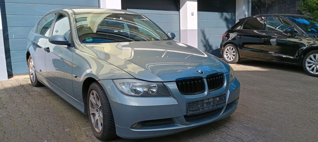 BMW 318 182.500 km 4.550 € Bammental 69245