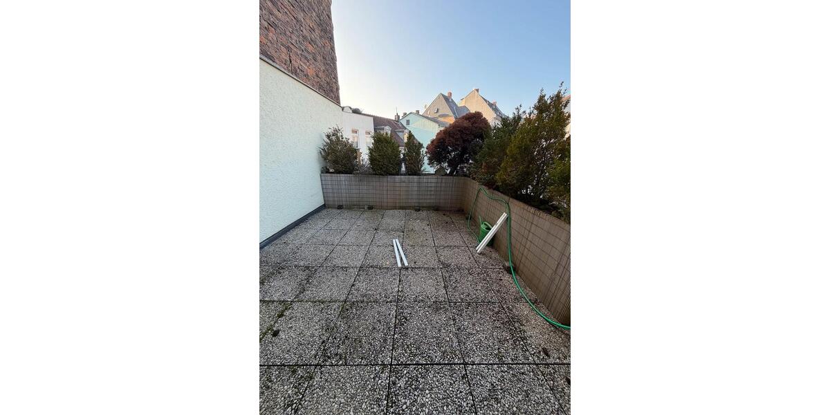 Terrassenwohnung Bad Nauheim - 4 Zimmer, 128 m&sup2;, 2.250&euro; | Angebot:25378033