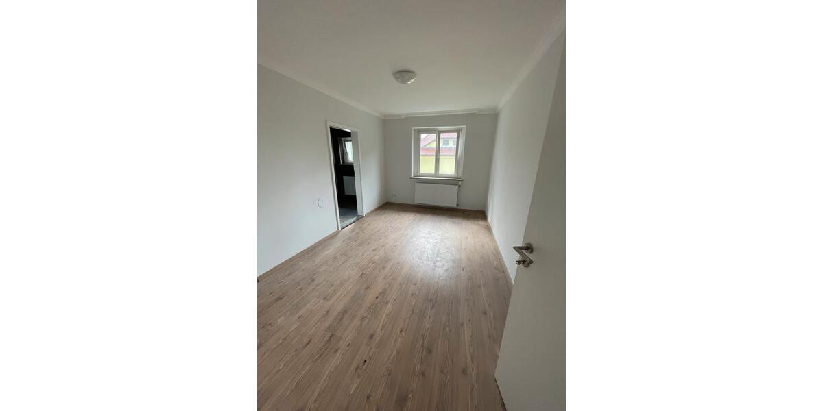 Mehrfamilienhaus, Wohnhaus Meuselwitz - 12 Zimmer, 198 m&sup2;, 285.000&euro; | Angebot:27056180