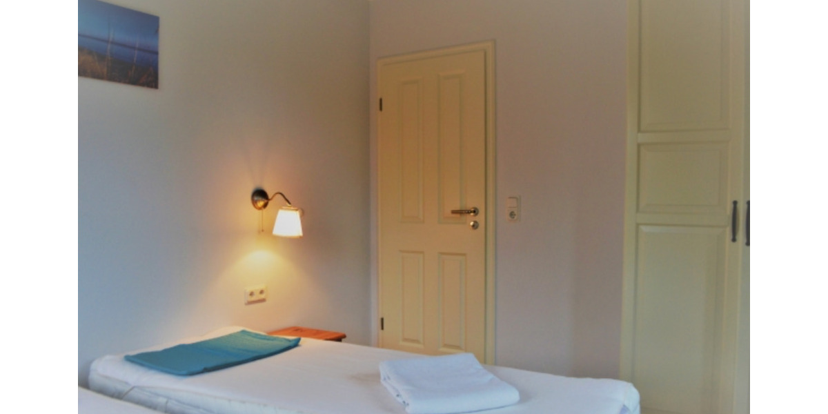 Mehrfamilienhaus, Wohnhaus Gager Groß Zicker - 1 Zimmer, 240 m&sup2;, 1.100.000&euro; | Angebot:25845667