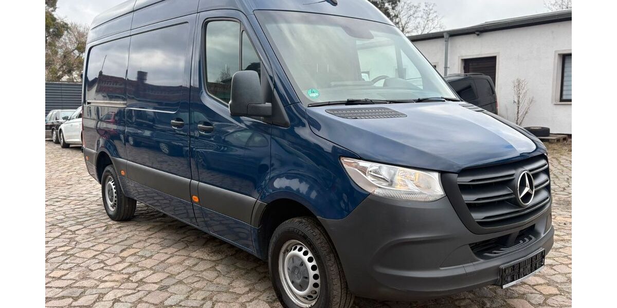 Mercedes-Benz Sprinter 174.500 km 17.999 &euro; Torgau 04860