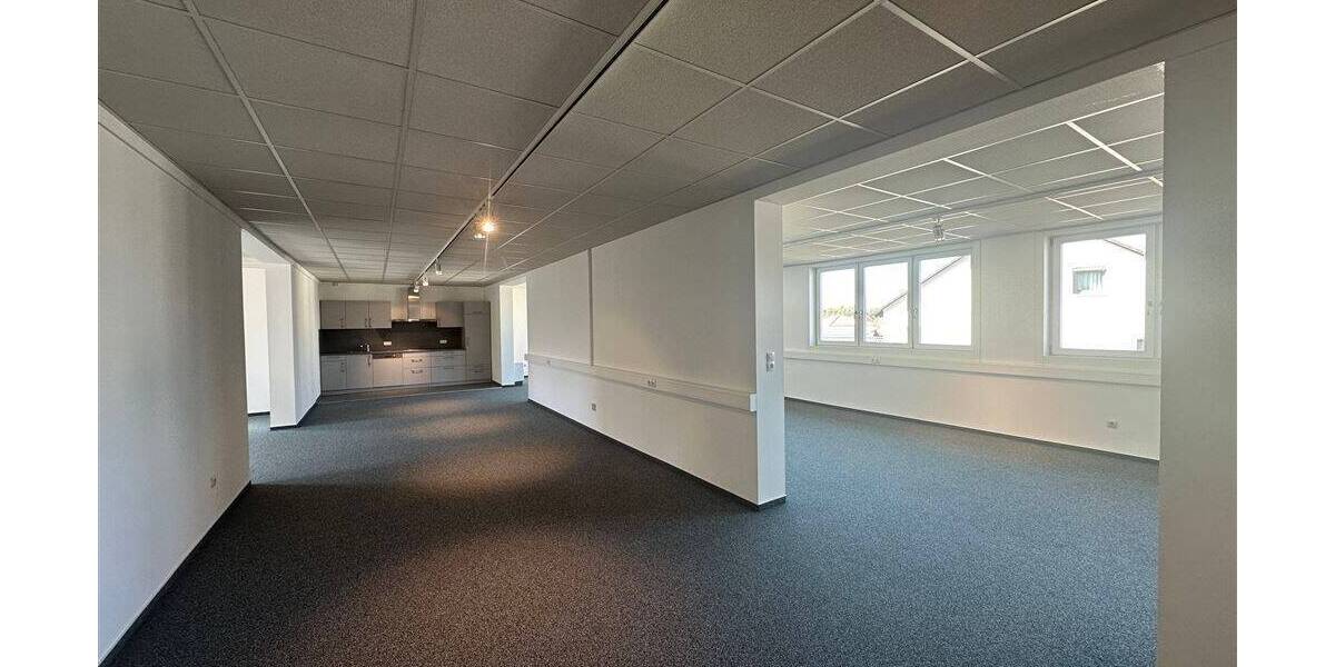 Gewerbeobjekt Leinburg Weißenbrunn - 6 Zimmer, 295 m&sup2;, 980&euro; | Angebot:25736779