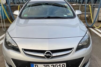 Opel Astra 124.000 km 7.999 &euro; Düsseldorf 40219