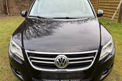 VW Tiguan 182.778 km 7.999 &euro; Bad Fallingbostel 29683
