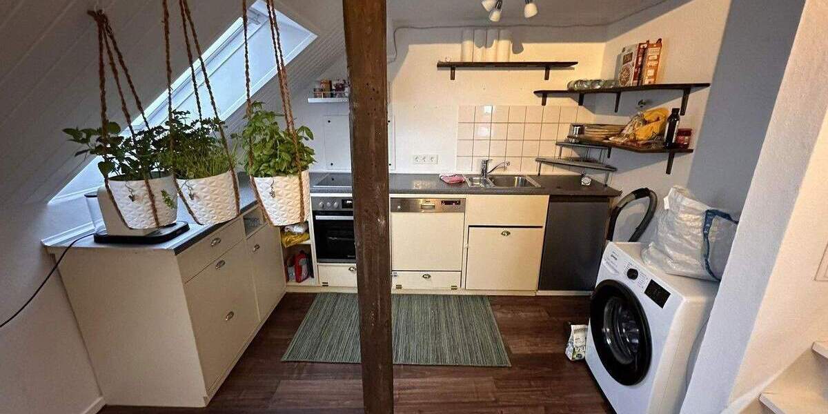 Möblierte Wohnung, gemütliches Altbau-Dachgeschoss Studio 1 zimmer