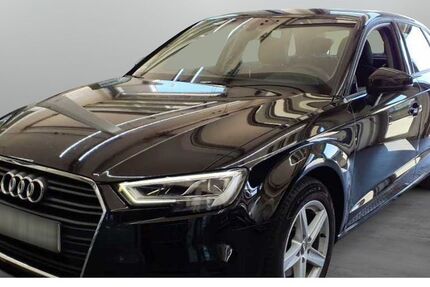 Audi A3 49.000 km 18.980 € Würzburg 97076