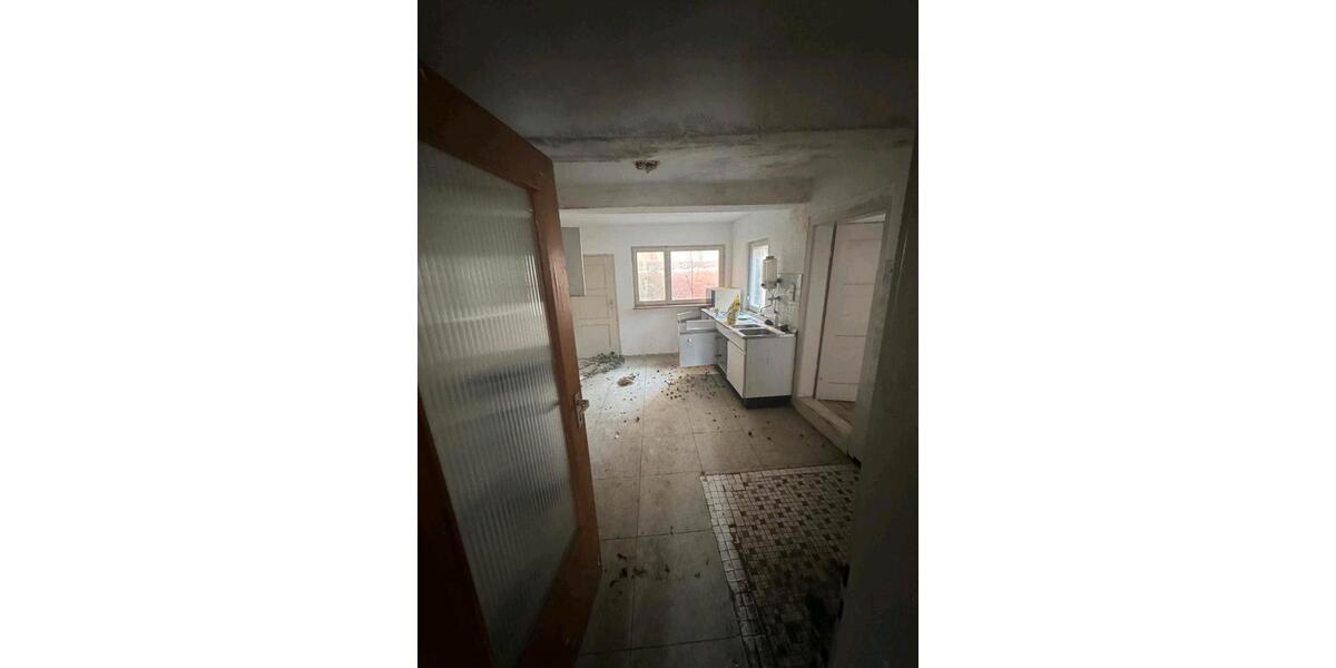 Einfamilienhaus Marktheidenfeld - 5 Zimmer, 150 m&sup2;, 150.000&euro; | Angebot:25995350