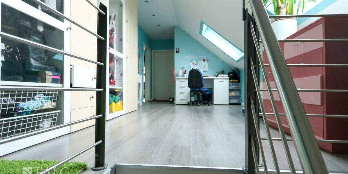 Eigentumswohnung im 4-Parteienhaus 5 zimmer