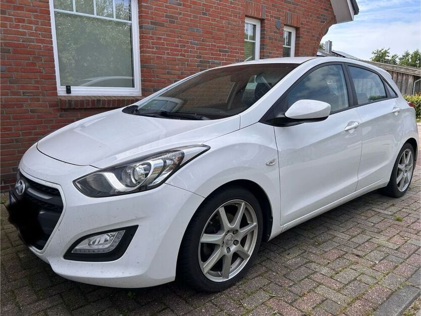 i30