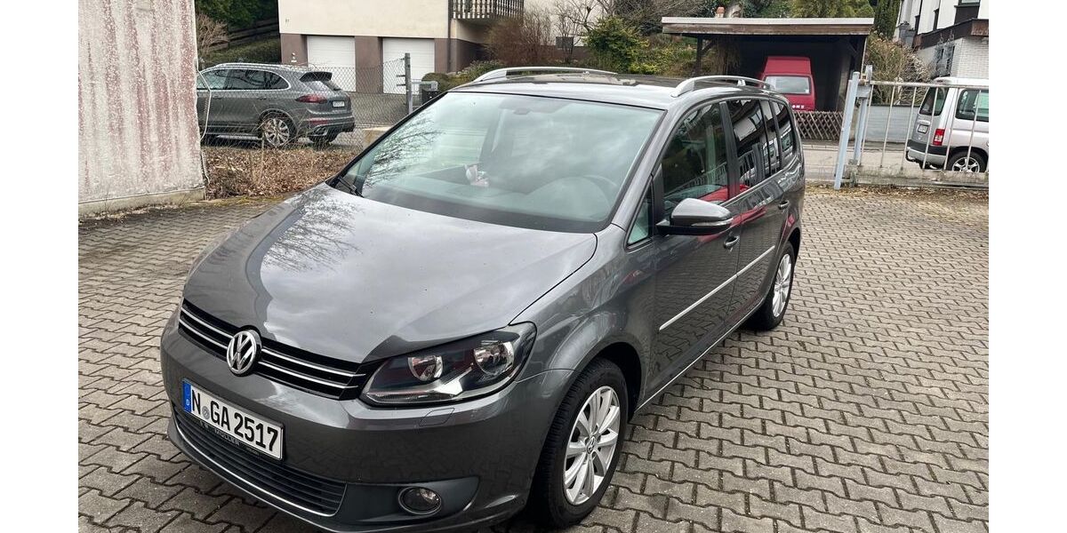 VW Touran 173.900 km 7.100 &euro; Nürnberg 90480