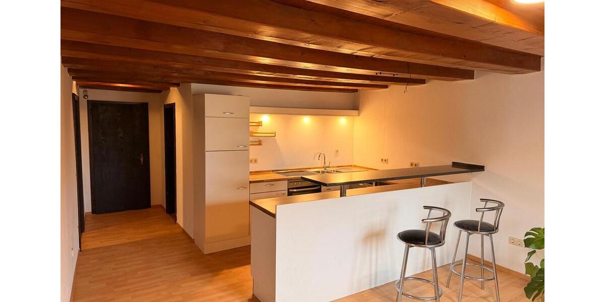 TRAUMHAFT SCHÖN & RUHIG WOHNEN im idyllischen Staufen Wettelbrunn inklusive Doppelgarage & Freisitz 2 zimmer