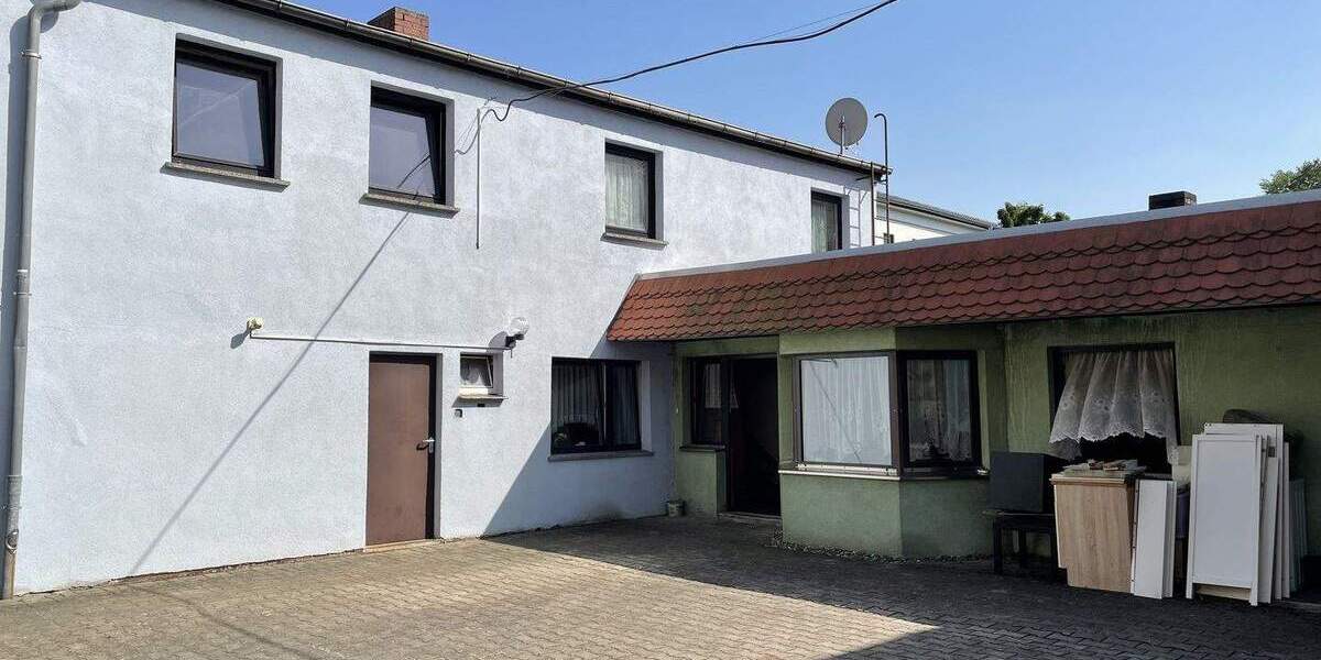 Mehrfamilienhaus, Wohnhaus Heidenau - 9 Zimmer, 150 m&sup2;, 270.000&euro; | Angebot:24532399