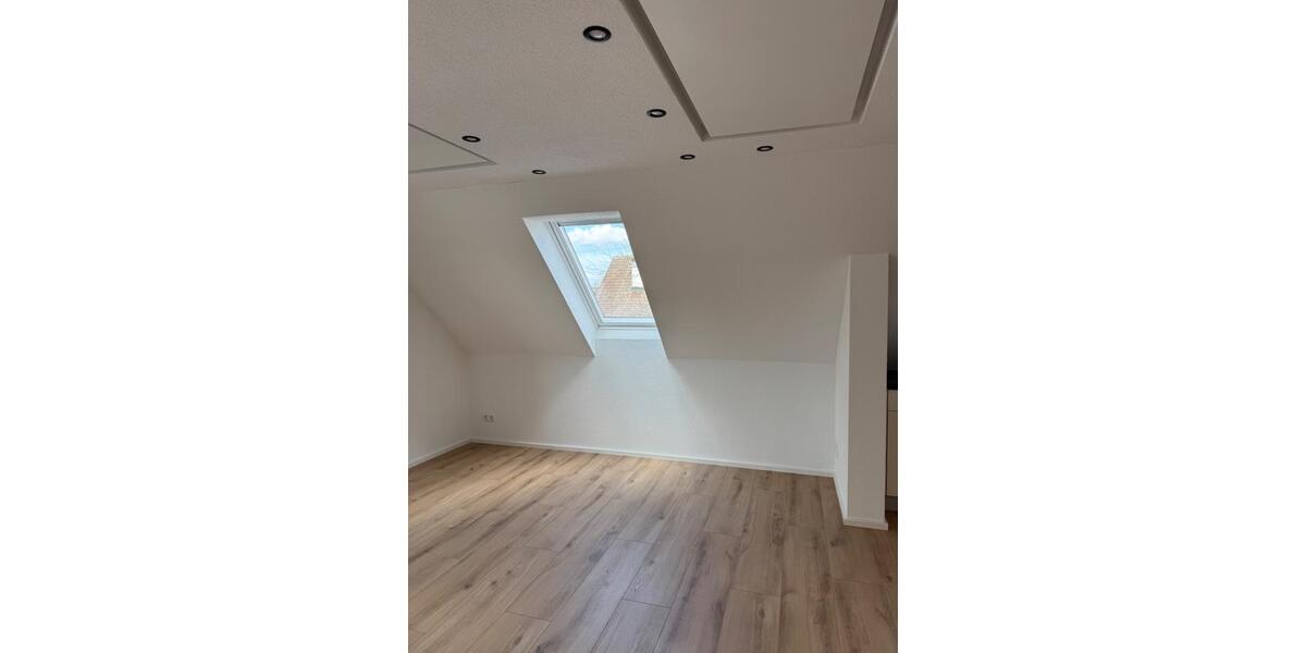 Dachgeschoßwohnung Aulendorf - 3.5 Zimmer, 91 m&sup2;, 1.100&euro; | Angebot:26033031