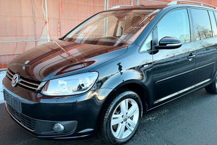 VW Touran 140.000 km 6.999 &euro; Berlin 12057