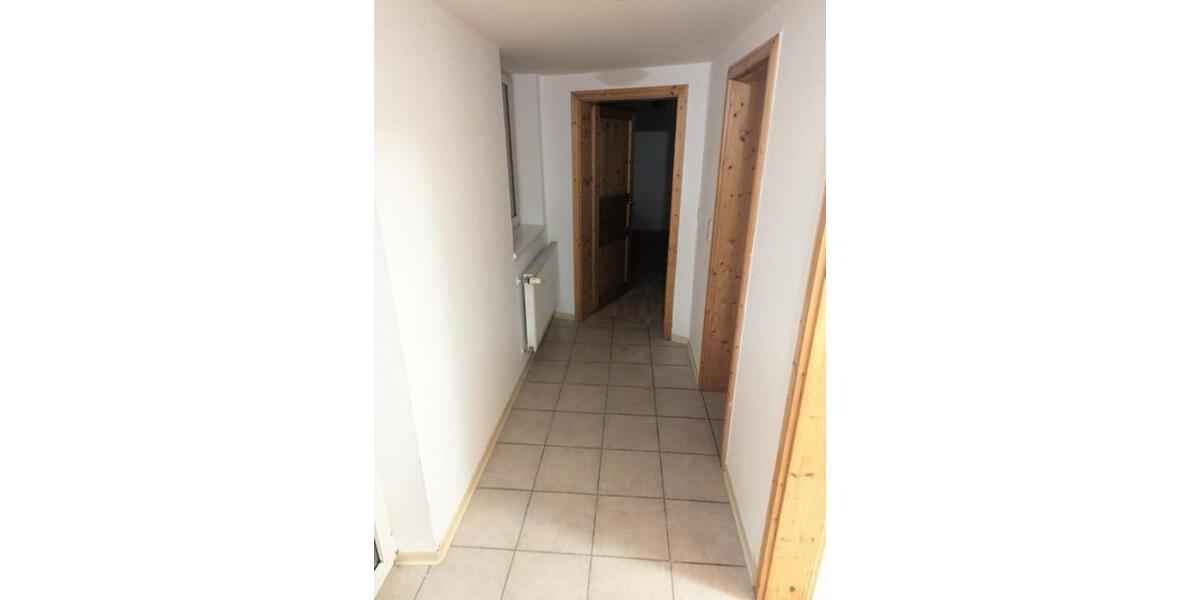 Erdgeschoßwohnung Bad Königshofen im Grabfeld - 3 Zimmer, 70 m&sup2;, 580&euro; | Angebot:24599994