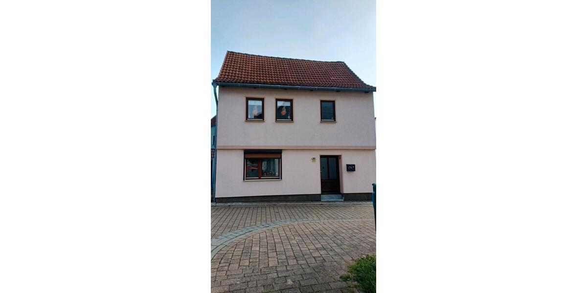 Einfamilienhaus Oschersleben (Bode) - 3 Zimmer, 100 m&sup2;, 90.000&euro; | Angebot:27096183