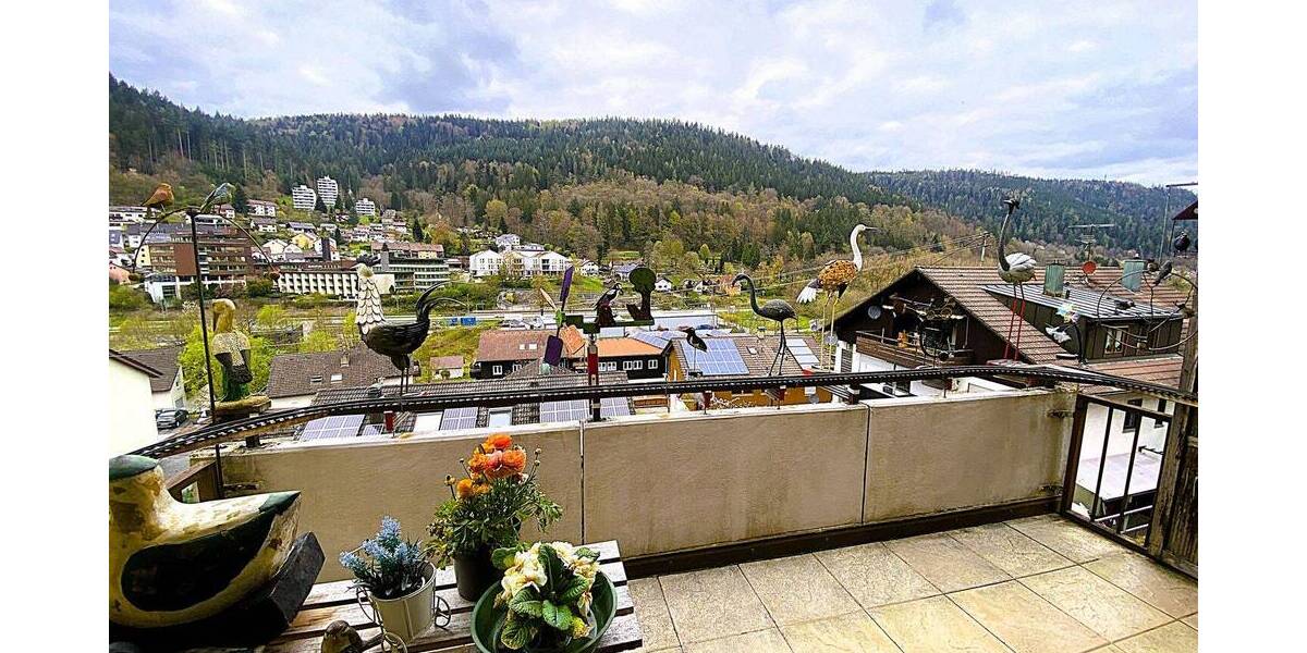Etagenwohnung Bad Wildbad - 3 Zimmer, 77 m&sup2;, 115.000&euro; | Angebot:26258695