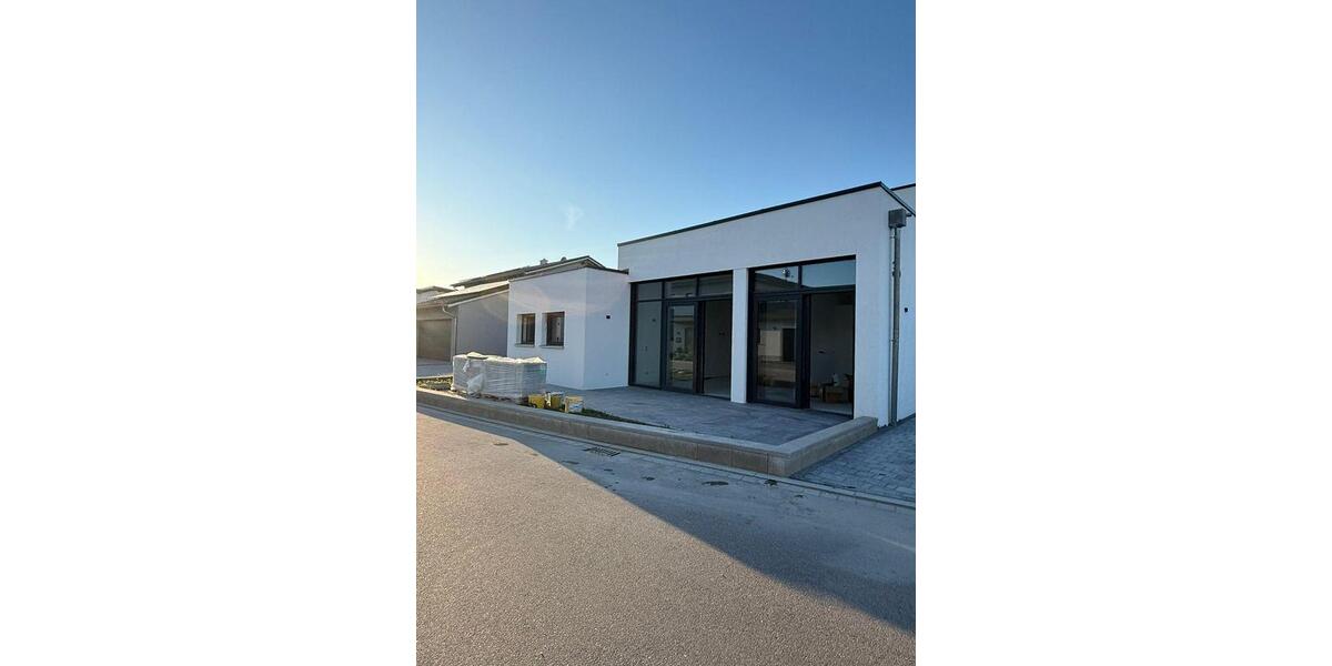 Etagenwohnung Wallersdorf - 3 Zimmer, 130 m&sup2;, 1.500&euro; | Angebot:26413769