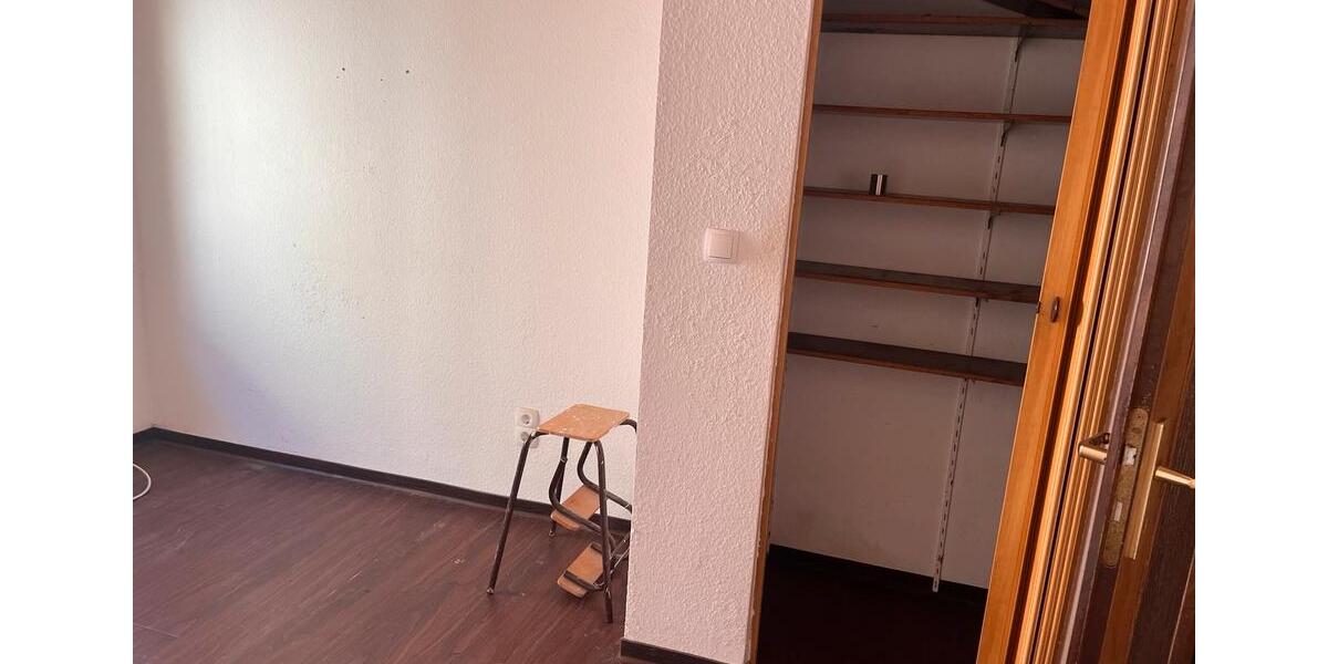 Einfamilienhaus Alzey - 7 Zimmer, 130 m&sup2;, 400.000&euro; | Angebot:26383511
