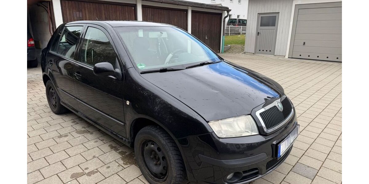 Skoda Fabia 272.000 km 2.900 &euro; Durach 87471