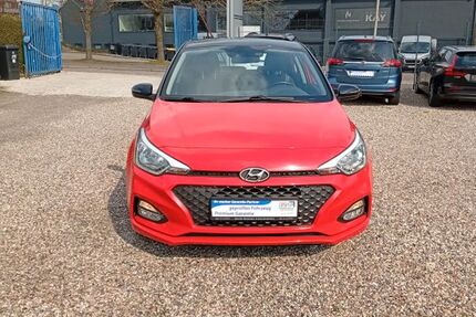 Hyundai i20 102.000 km 7.969 &euro; Kiel 24146
