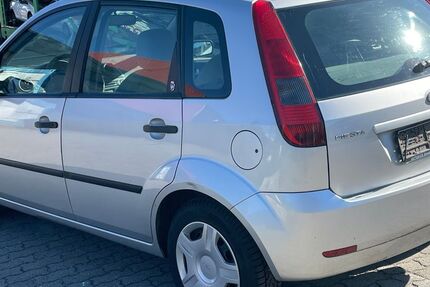 Ford Fiesta 192.000 km 1.400 &euro; Kiel 24113