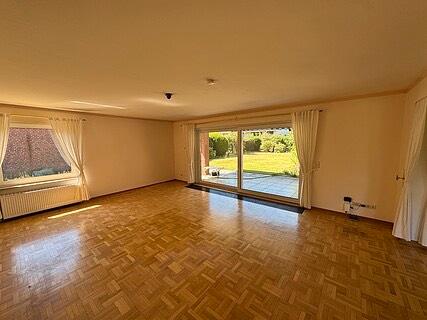 Von Privat: Einfamilienhaus mit Ausbaupotential in Wettmar 4 zimmer