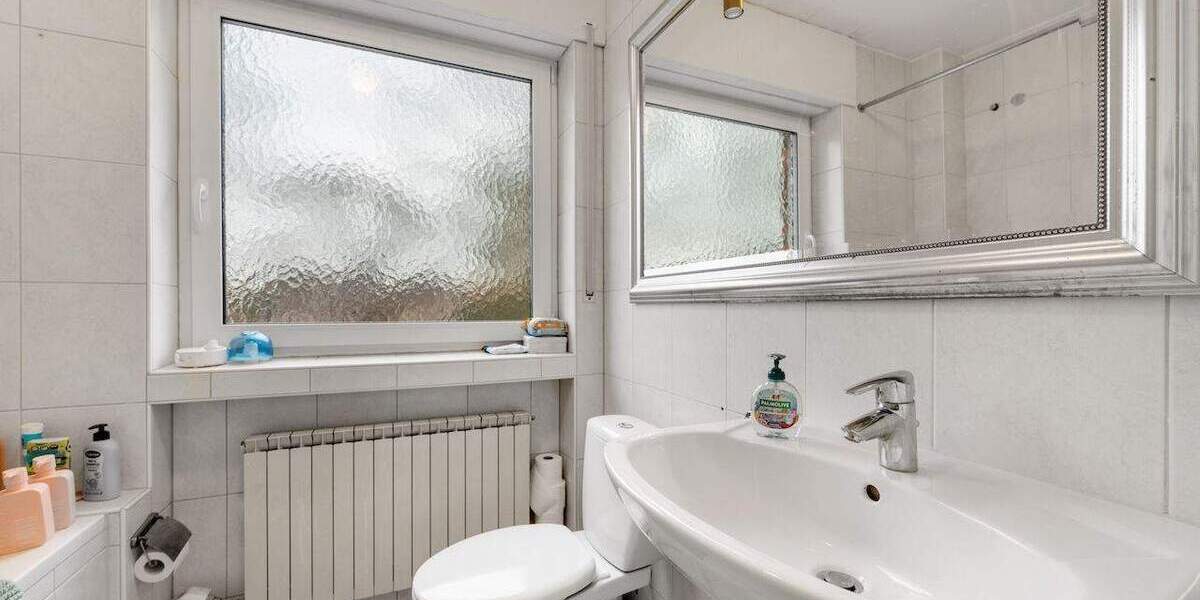 Reihenmittelhaus Hürth Efferen - 5 Zimmer, 131 m&sup2;, 699.000&euro; | Angebot:24709933