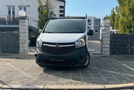 Opel Vivaro 237.000 km 6.789 € Nürnberg 90431
