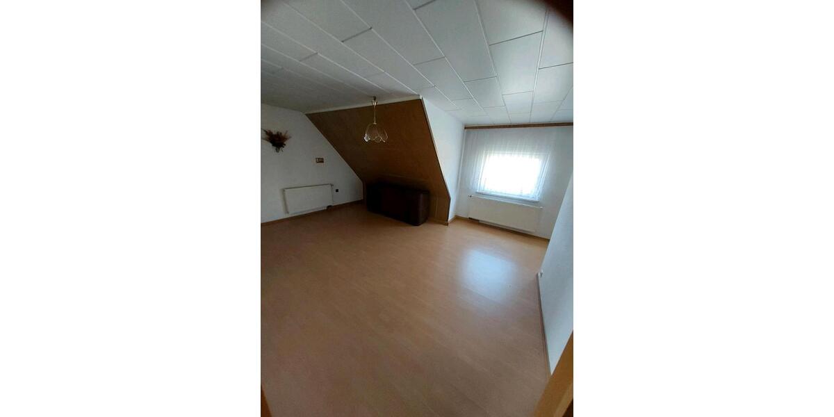 Reihenhaus Pößneck - 6 Zimmer, 112 m&sup2;, 89.000&euro; | Angebot:26656233