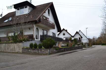 Haus zum Kaufen in Teningen 780.000 € 280 m² 12 zimmer