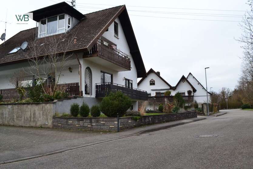 Haus zum Kaufen in Teningen 780.000 € 280 m² 12 zimmer