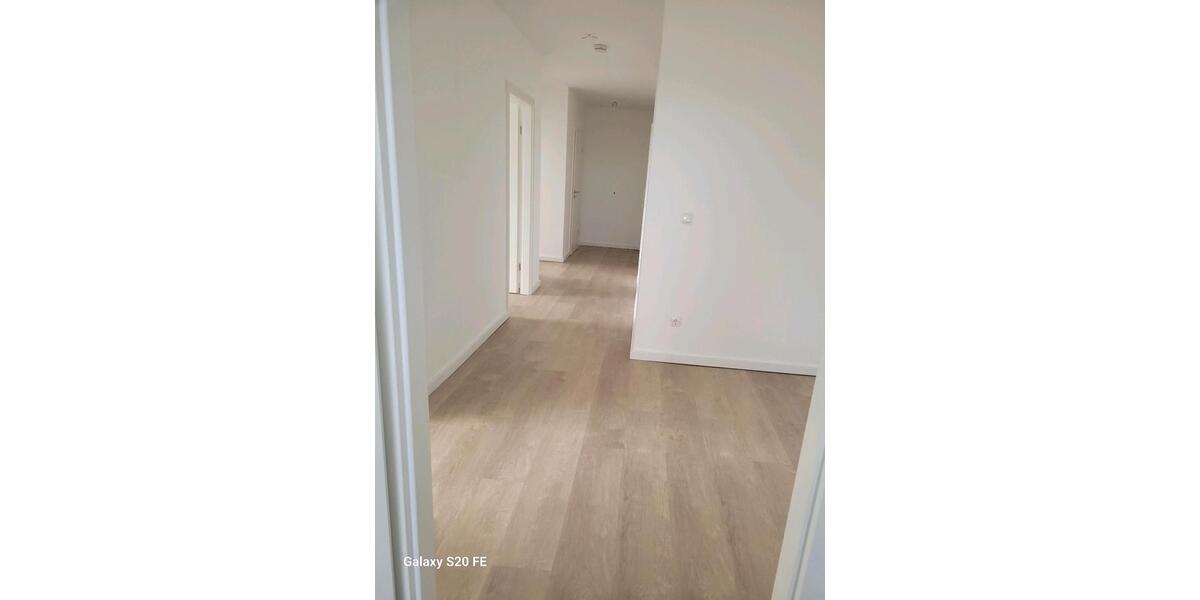 Etagenwohnung Melsdorf - 3 Zimmer, 76 m&sup2;, 210.000&euro; | Angebot:27428545