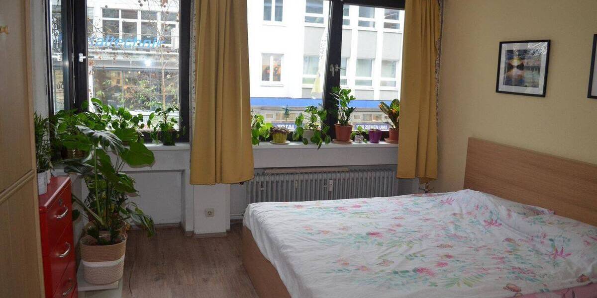 Etagenwohnung Ulm Mitte - 3 Zimmer, 103 m&sup2;, 1.270&euro; | Angebot:26740902