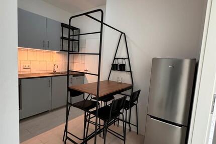 Wohnen auf Zeit Köln Ehrenfeld - 17 Zimmer, 28 m&sup2;, 790&euro; | Angebot:26397445