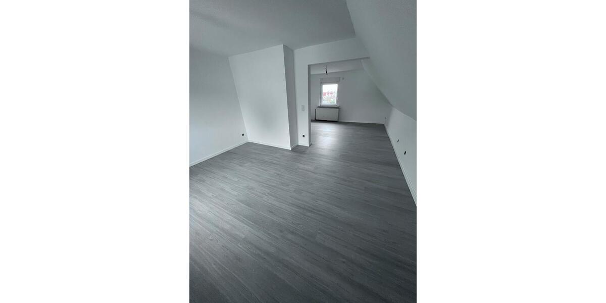 Einfamilienhaus Lippstadt - 5 Zimmer, 100 m&sup2;, 1.600&euro; | Angebot:25208881