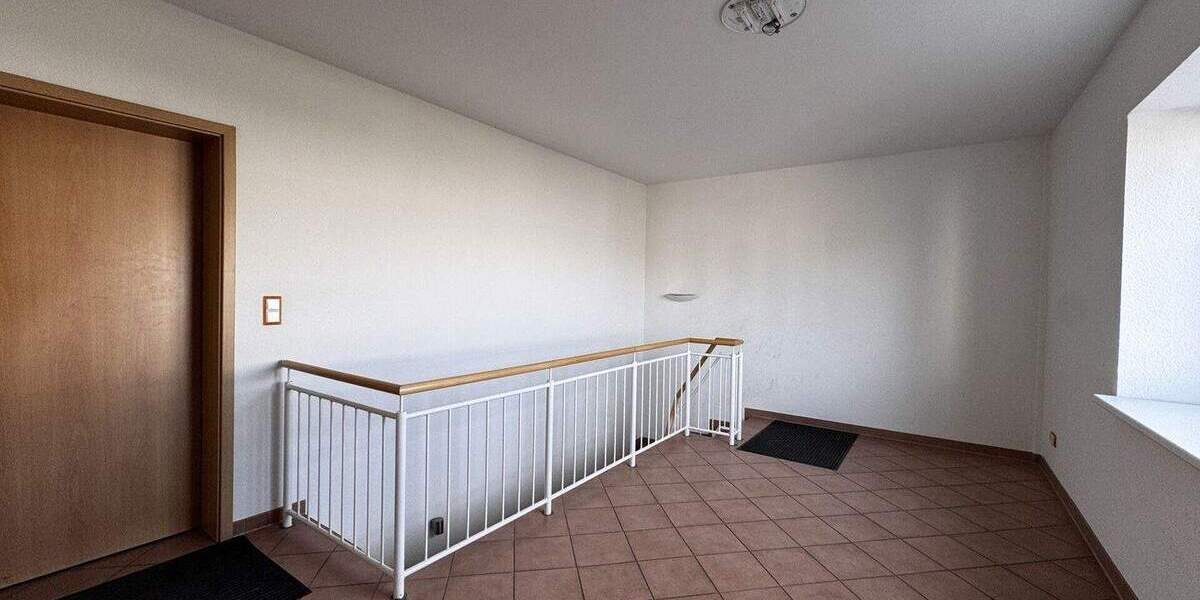 Gewerbeobjekt Seevetal Beckedorf - 3 Zimmer, 122 m&sup2;, 1.220&euro; | Angebot:25690630