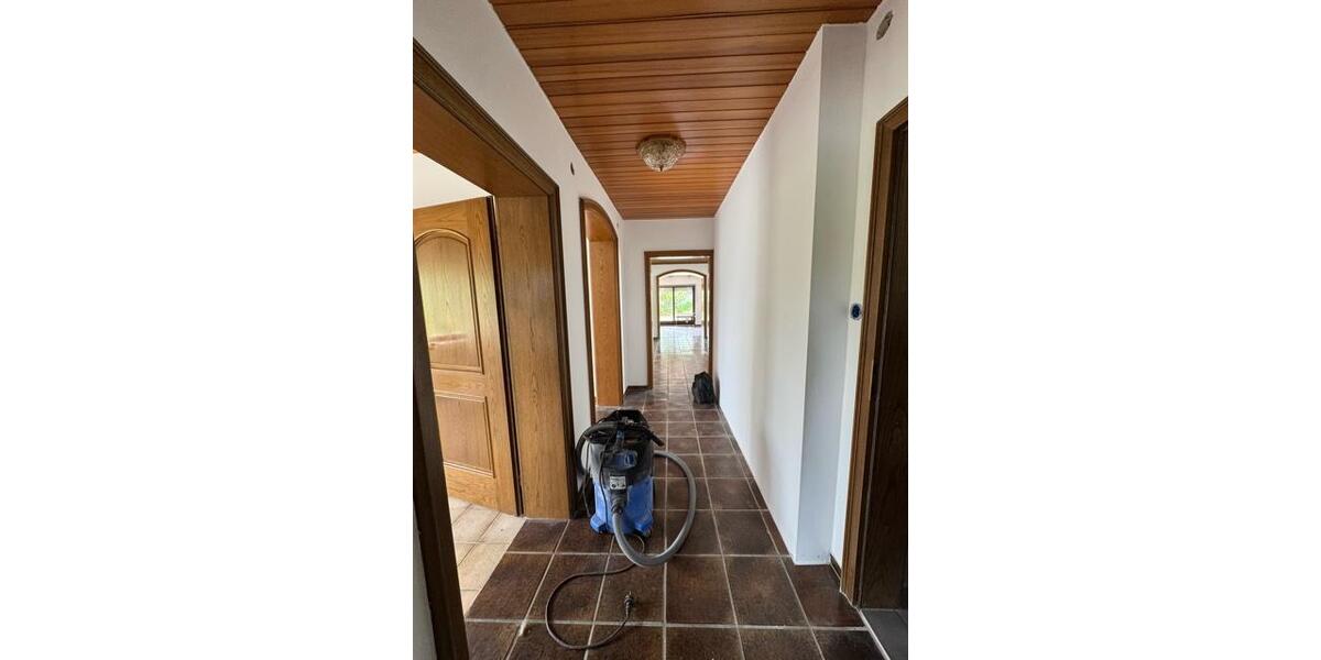 Erdgeschoßwohnung Deuerling - 3 Zimmer, 104 m&sup2;, 1.300&euro; | Angebot:26577853