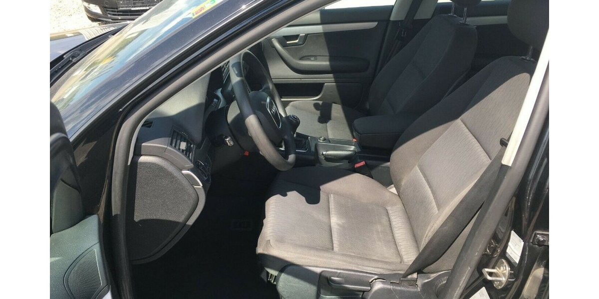 Audi A4 Kombi,Klimaaut.,PDC.,Tüv Neu ! 199.000 km 4.999 &euro; Himmelkron 95502