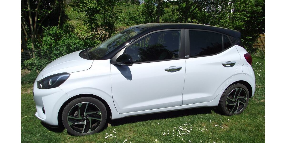 Hyundai i10 15.300 km 14.590 &euro; Eigeltingen 78253