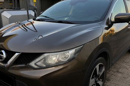 Nissan Qashqai 83.588 km 12.600 &euro; Reutlingen 72760