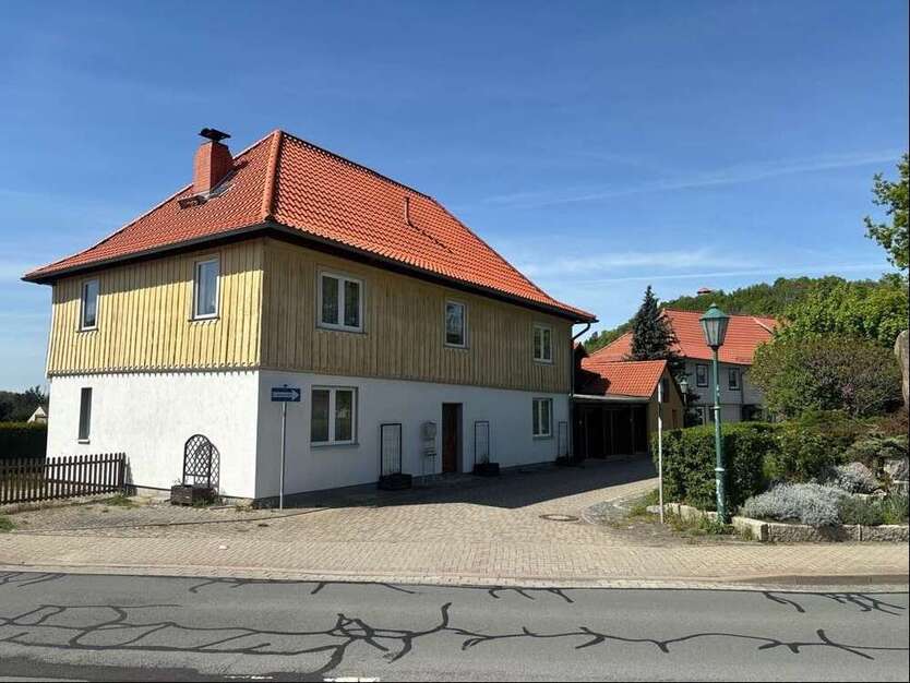 Haus zum Kaufen in Heimburg 158.000 € 193 m²