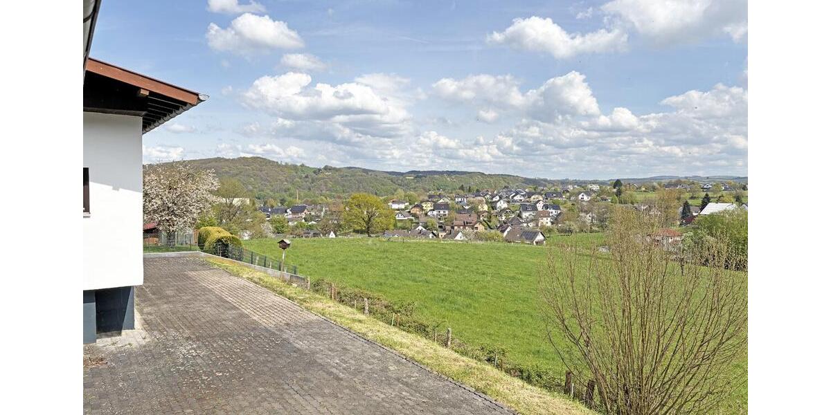 Einfamilienhaus Eitorf - 6 Zimmer, 130 m&sup2;, 1.330&euro; | Angebot:26252551