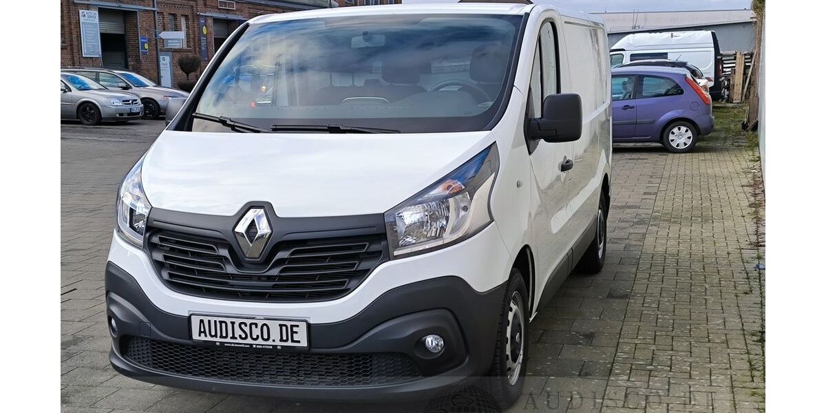 Renault Trafic 22.784 km 17.690 € Bergheim 50127
