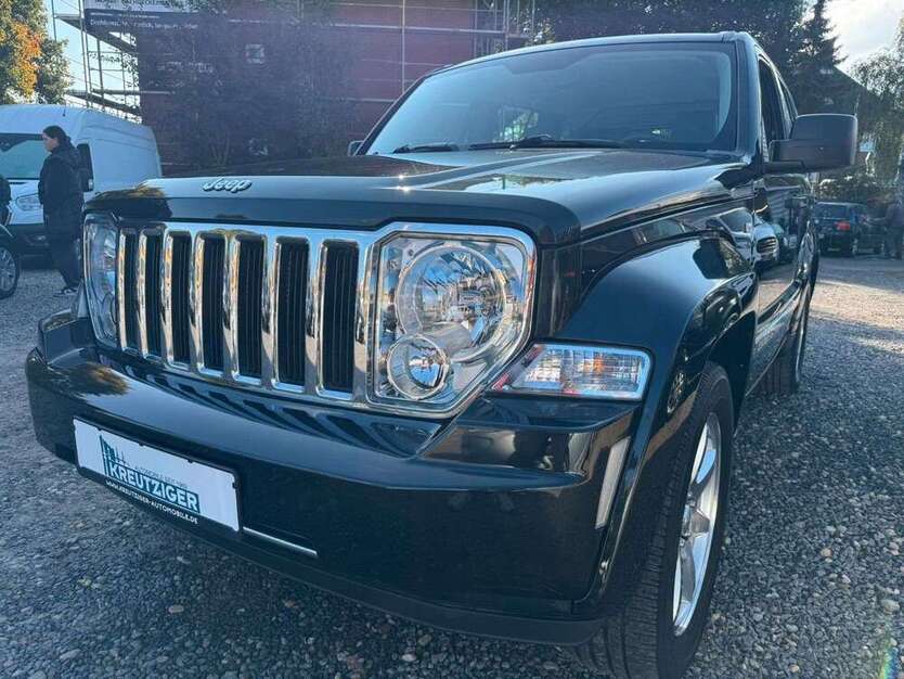Jeep Cherokee 26.911 km 16.990 € Hamburg 22179