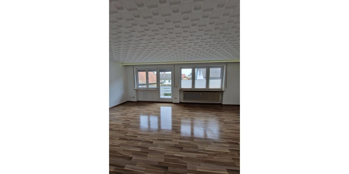 Etagenwohnung Schlüsselfeld - 5 Zimmer, 150 m&sup2;, 1.200&euro; | Angebot:26699657
