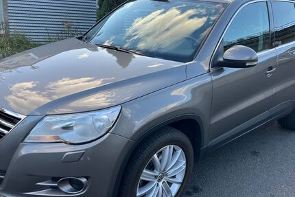 VW Tiguan 77.600 km 9.490 &euro; Würzburg 97076