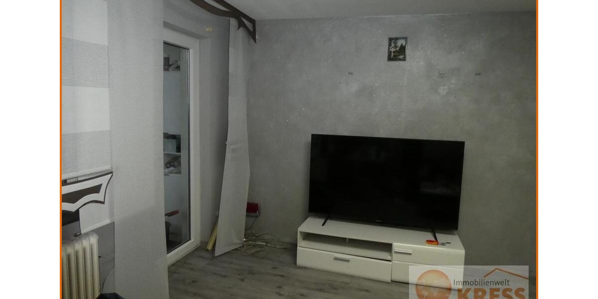 Etagenwohnung Steinau an der Straße - 3.5 Zimmer, 89 m&sup2;, 632&euro; | Angebot:25082725